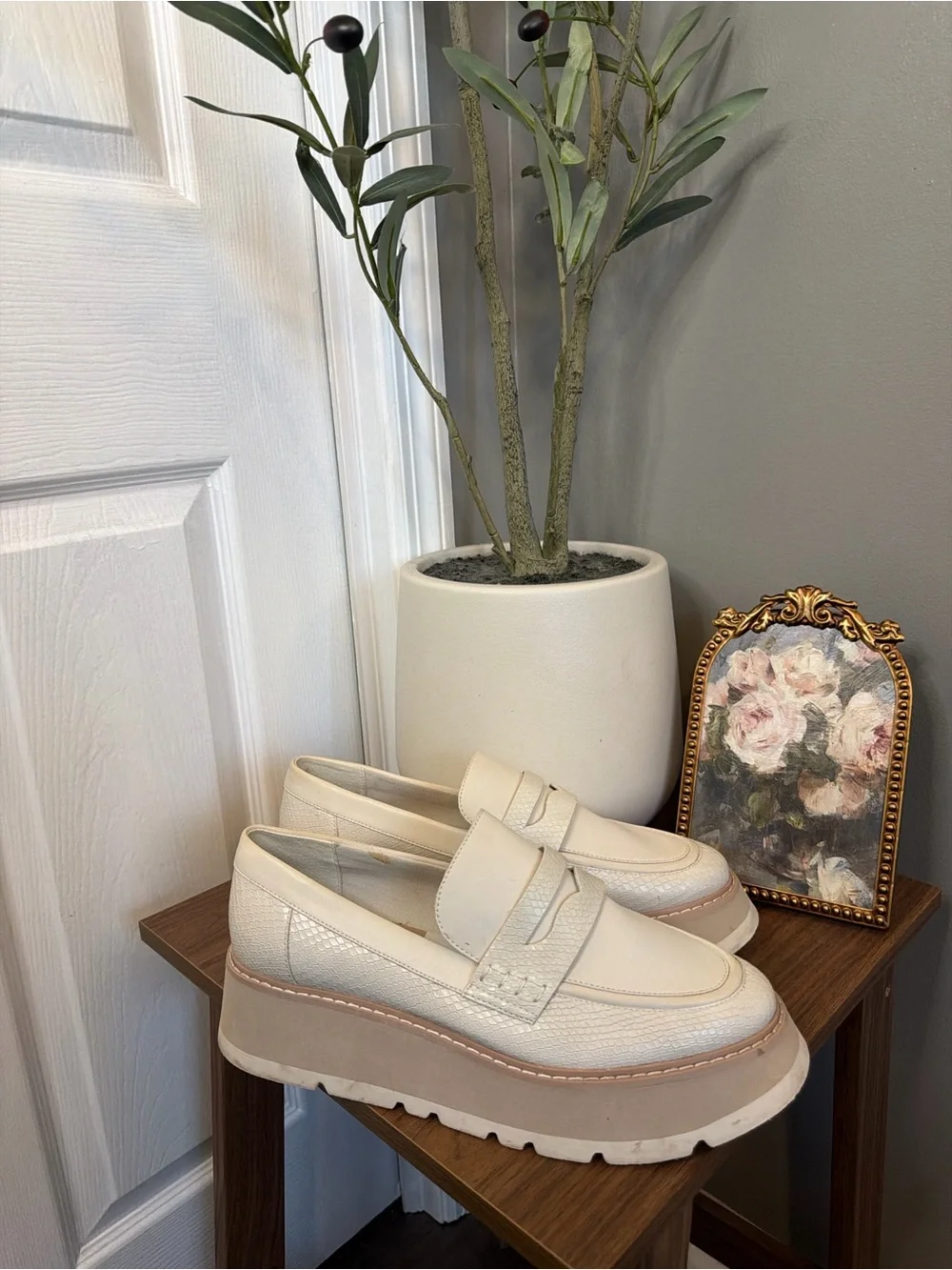 Dolce Vita Cream Platform Lug Sole Penny Loafers Women’s Size 11